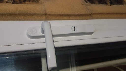 MW Locksmiths & uPVC Repairs. - Thumbnail
