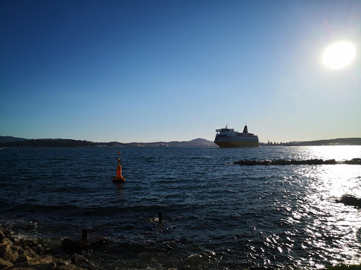 Photo de Stade Nautique du Port Marchand à Toulon (83000;83100;83200)