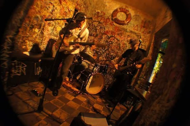 El Batey Bar
