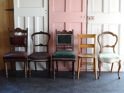 バルモラルアンティークス