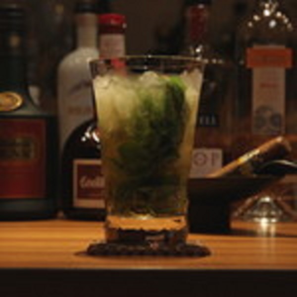 池袋東口バーBar cucita（バー クチータ）