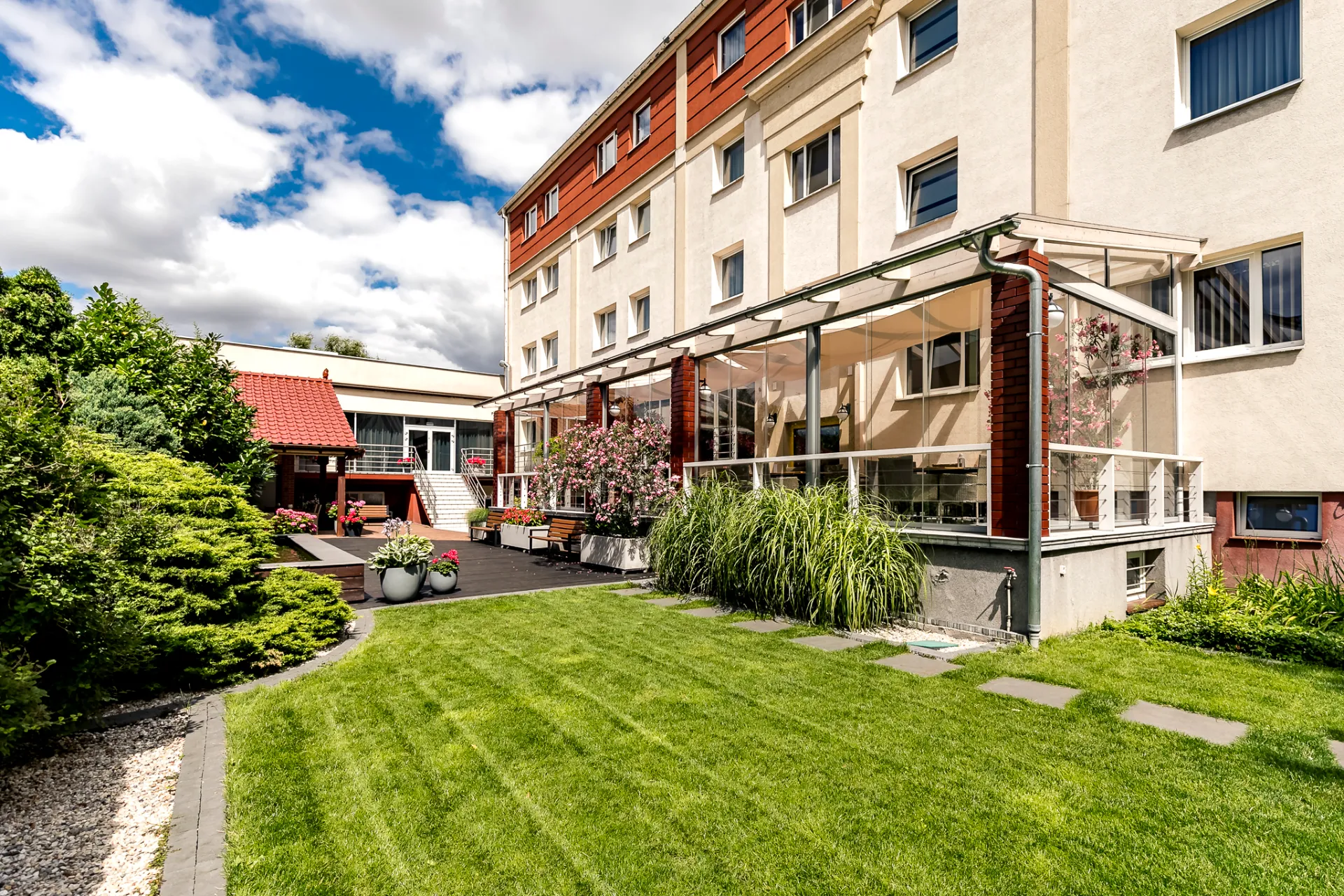 Almarco Hotel