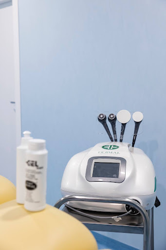 AMA Medical Gallery - Italy