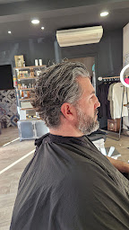 Photo n°8 de Les messieurs d'abord à Cavaillon (Salon de coiffure)