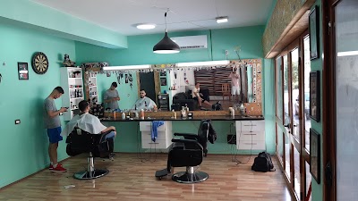 Kaçi Barber