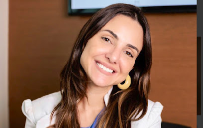 Dra Paula Marco de Souza Ferraz