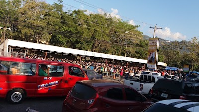 Photos of Plaza Universitaria UNAH-VS
