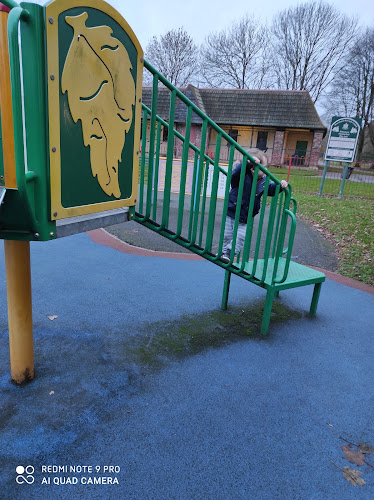 Comments and reviews of Victoria park playground