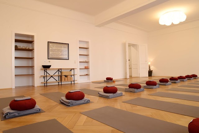 Trikāla - not just yoga