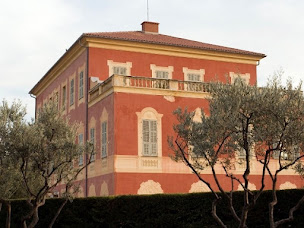 Photo n°8 de Moto Taxi - Chauffeur VTC - French Riviera Cab à Villeneuve-Loubet (Service de transport et d'accompagnement)