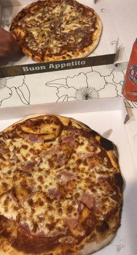 Photo 5 - Retro Pizza