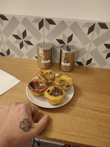 Le Pastel Café Gallery - France