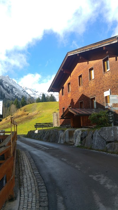 Photos of Wanderparkplatz Baad