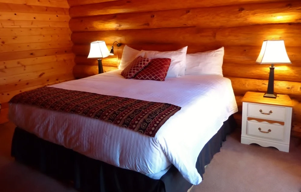 Riverbend Cottage & RV Resort