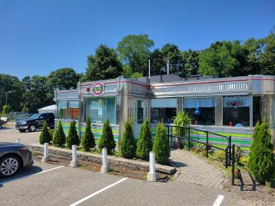 Tuk Tuk Thai Food by null