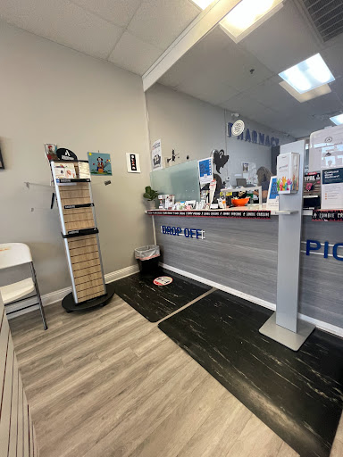 Refill Pharmacy - Visual