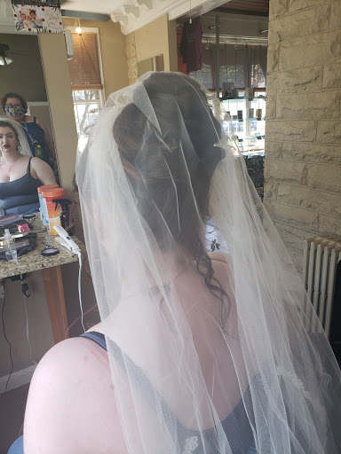 Harold Walter Hair Studio - Thumbnail