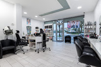 Esly Coiffure Mixte à Bron