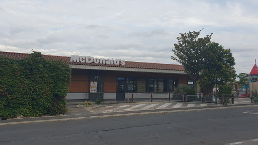 Photo 4 - Burger King
