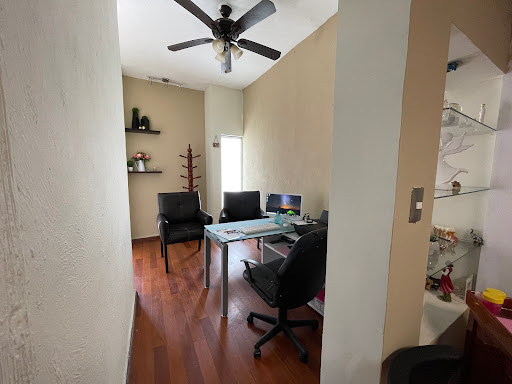 Centro Odontologico Especialidades Gallery - Mexico