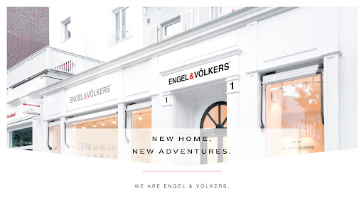 Dominika Facey-Real Estate Advisor - Thumbnail