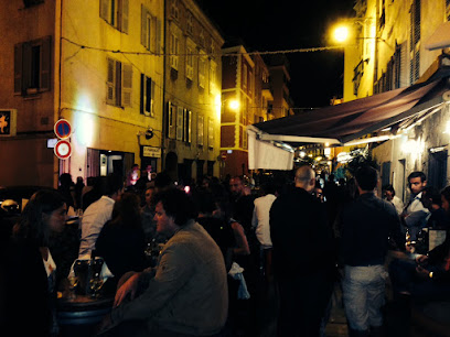 L'Empire Des Vins