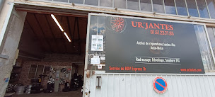 Photo n°12 de Loire 42 - Ur'jantes Réparation Jante Alu Auto-Moto-Montage Pneu VL à Montrond-les-Bains (Magasin de pneus)