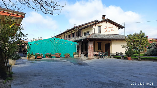 Agriturismo Cascina Mombello di Magnano Claudia
