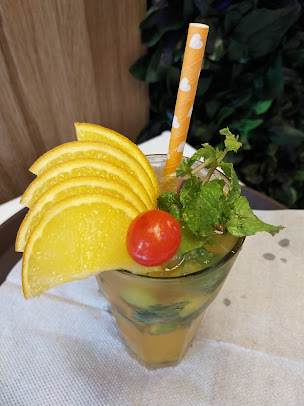 Af1qipoz2biisuaoox3jdwbqjxldjwurajof K8fedm=s406 K No