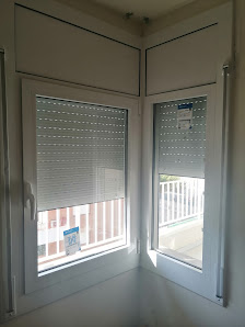 Optim Finestra Avinguda de Roma, 60, bajos, 17258 L'Estartit, Girona, España