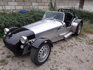 Photo n°23 de SV Automobiles Sarl à Yèvres (Atelier de réparation automobile)