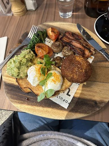 Populus Cafe - Visual