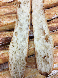 Photo n°7 de Boulangerie Caractères de Pain - LES ISCLES Artisan Boulanger Pâtissier à Châteaurenard (Boulangerie)