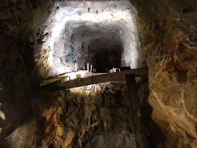 Old Hundred Gold Mine Tour