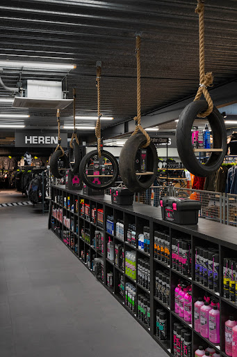 MKC Moto Rotterdam & Outlet - Thumbnail