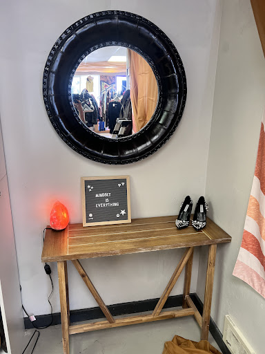 Fringe Consignment & Retail (formerly Mountain Renewal) - Thumbnail