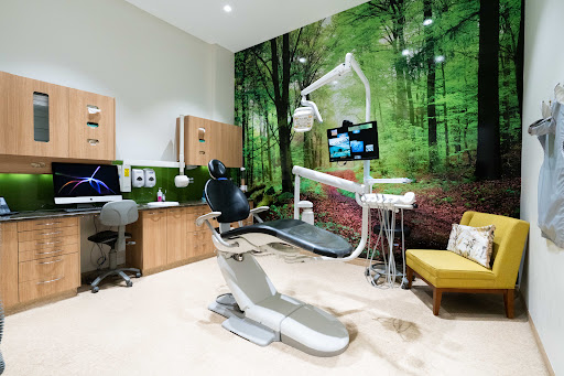 Oran Park Dental Care - Dr Richard Solomon & Associates Logo