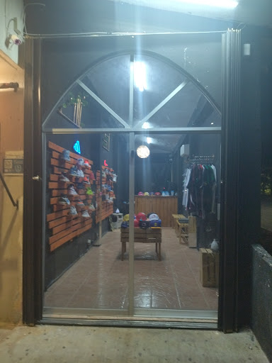 Gabbana sneakers cancun