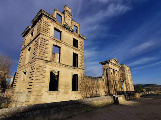 Château de La Tour d'Aigues - Monument historique-Musée - Thumbnail