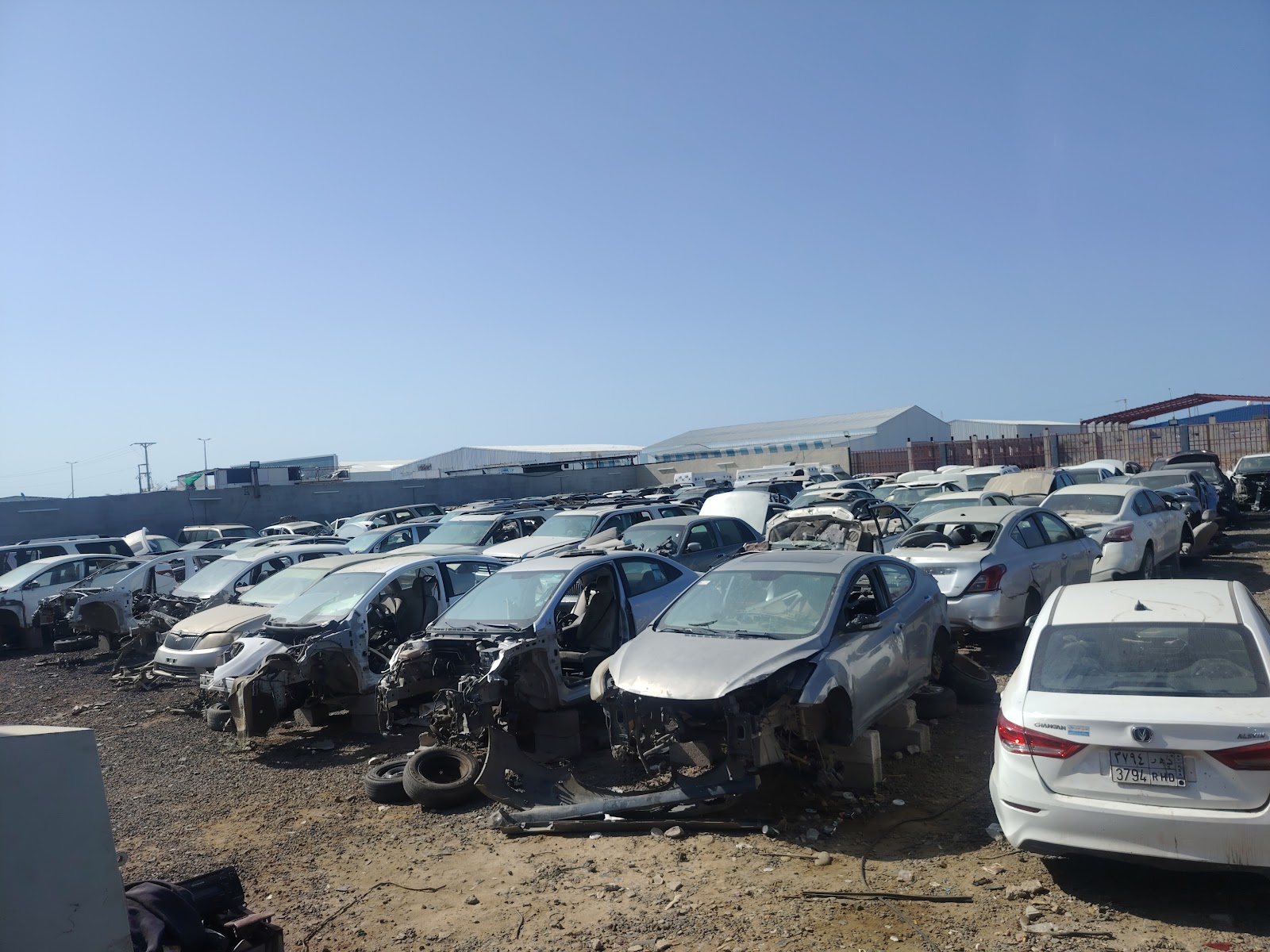 تشليح الشروق لقطع الغيار المستعملة