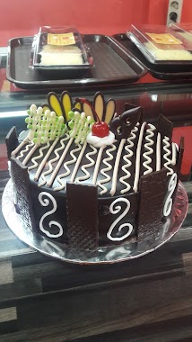 Dhilla Cake & Bakery, Author: Zhayna Manis