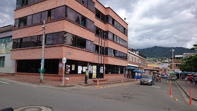Photos of Mesitas Del Colegio Main Park