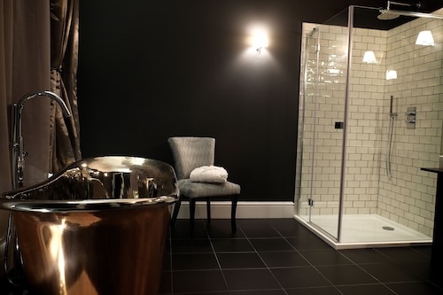 Poets House Hotel and Restaurant - Thumbnail