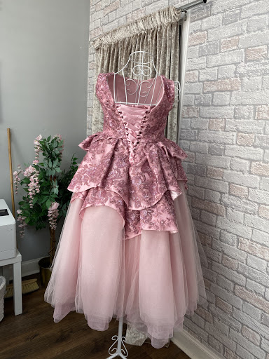 Aggie's Bridal Alterations and Other Sewing Services - Thumbnail