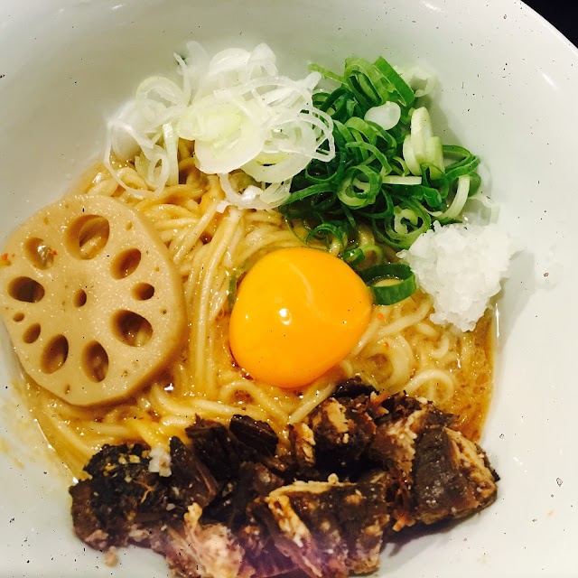 牛骨らぁ麺マタドール・まぜそば専門 闘牛脂