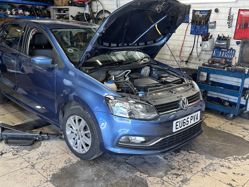 Universal Cars photo 2