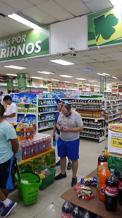 Photos of Trebol supermarkets