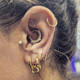 Photo n°10 de Aphrodite Piercing à Labry (Salon de piercing)
