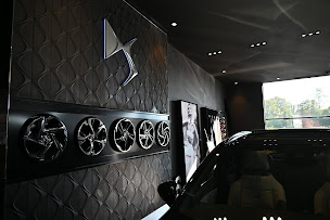 Photo n°25 de DS Store Dijon - Groupe JMJ à Dijon (Vendeur de voitures d'occasion)