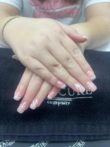 PEPPES LADIES SALON